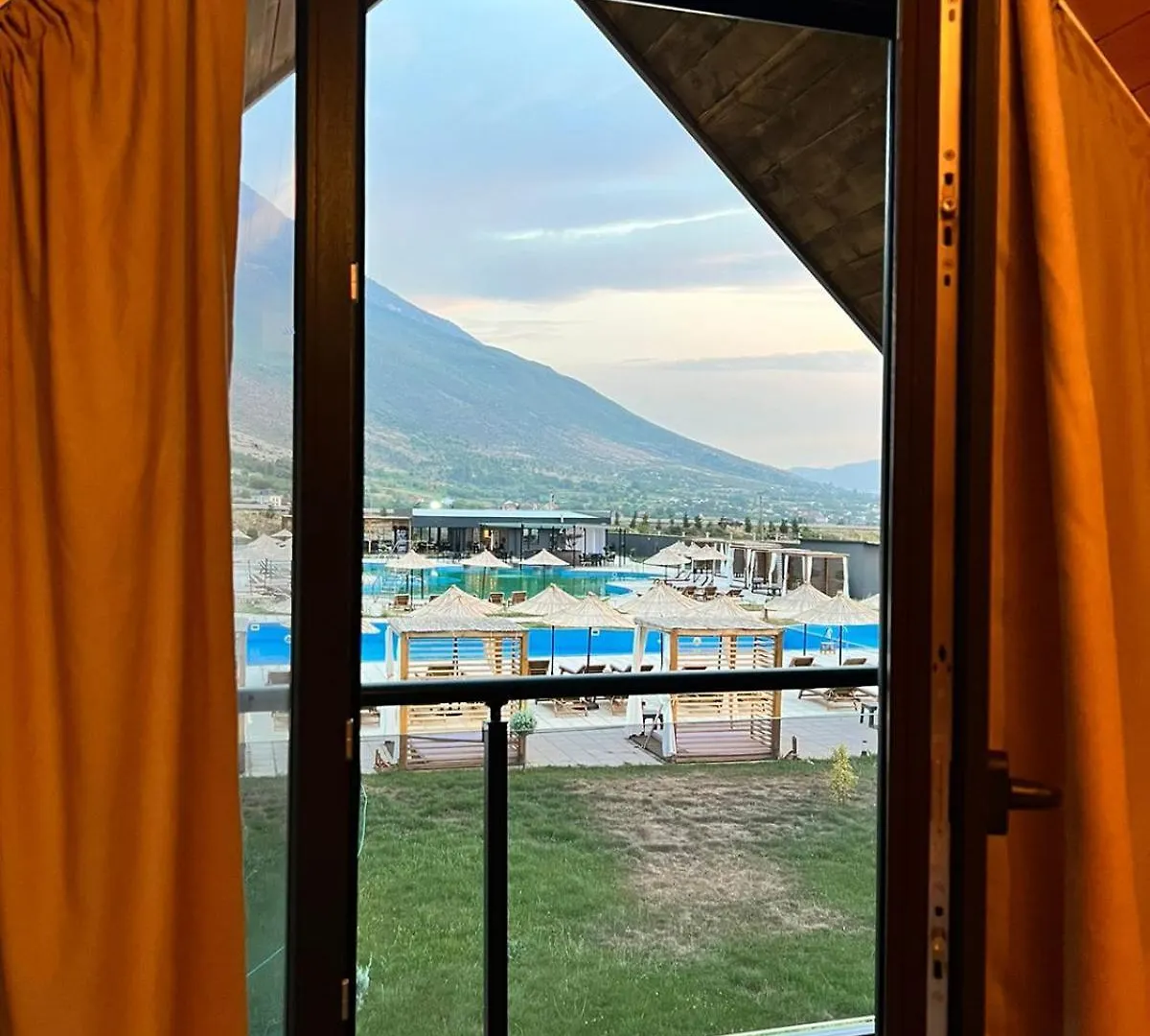 Empire Resort Villas Kukes